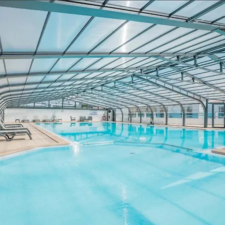 Pour 6 - Domaine Avec Piscine Chauffée