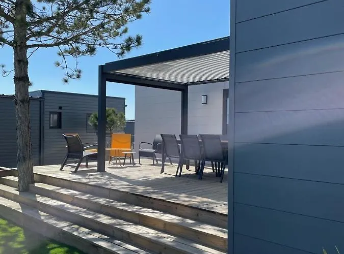 Pour 6 - Domaine Avec Piscine Chauffee *