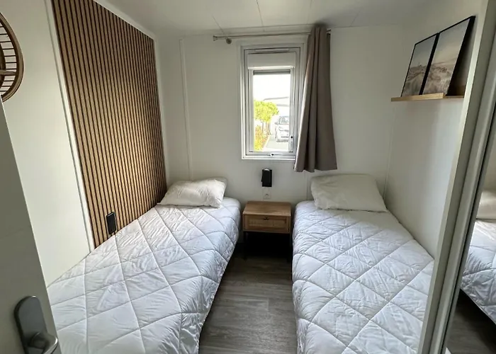 샬레 Pour 6 - Domaine Avec Piscine Chauffee