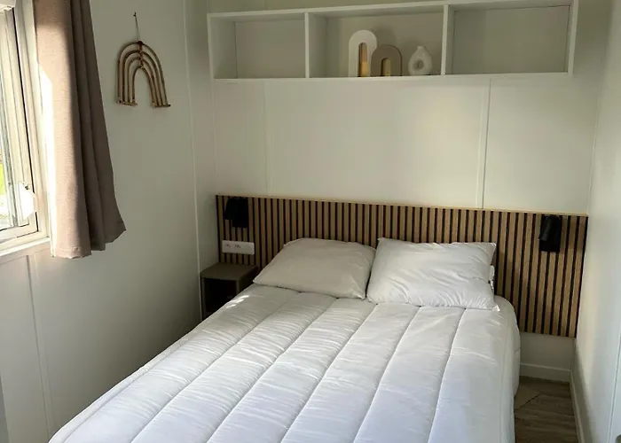 샬레 Pour 6 - Domaine Avec Piscine Chauffee